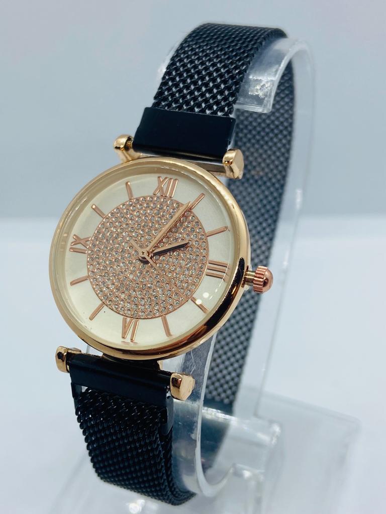 Reloj de Mujer de Forma Redondo con Correa Metalica Oscura N12 - Imagen 4