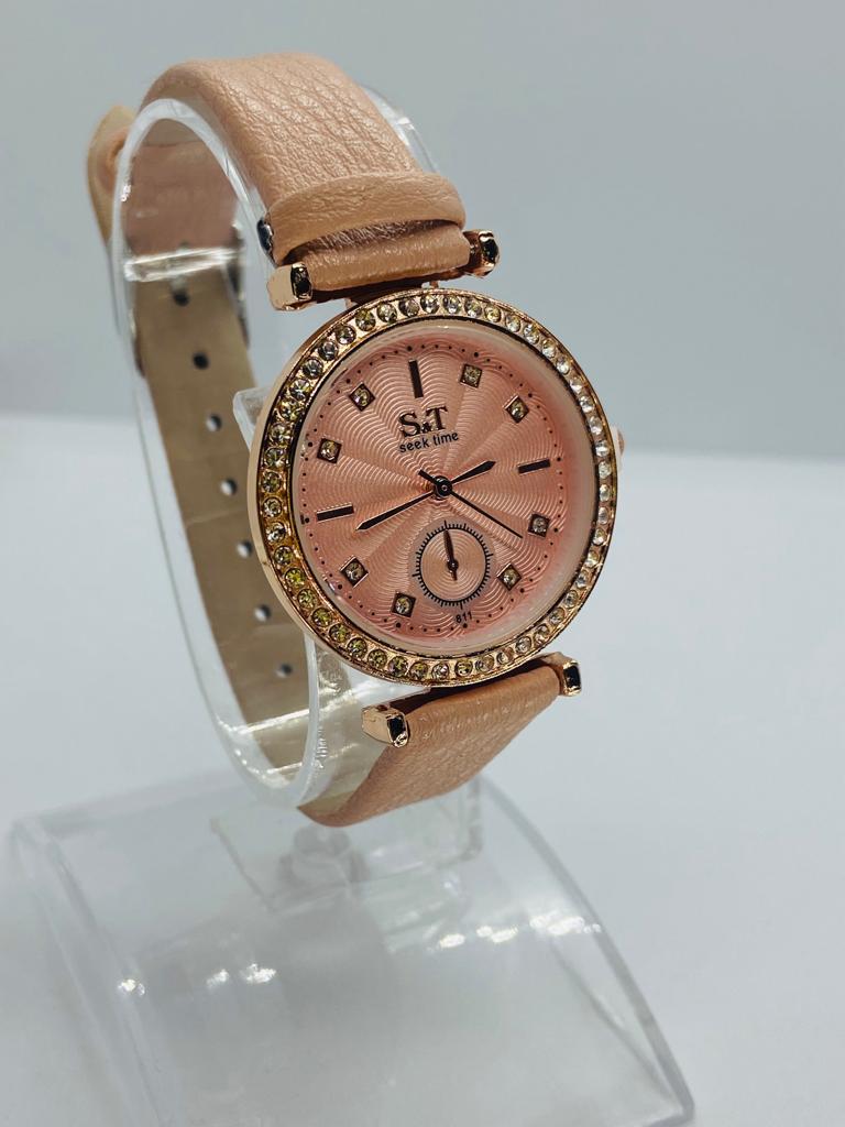 Reloj de Mujer Redondo en tonos Rosa con Brillos N279 - Imagen 5